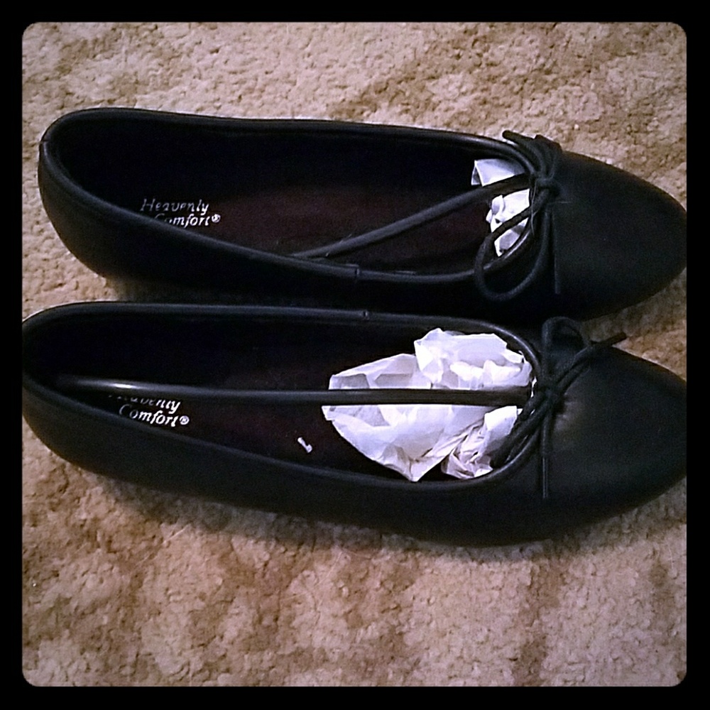 Heavenly Comfort flats